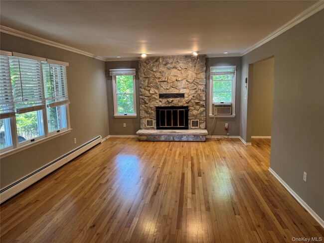 Building Photo - 91 Piermont Pl