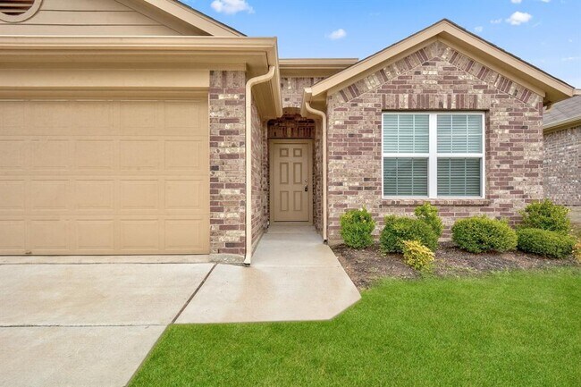 Primary Photo - 5816 Roderick Dr