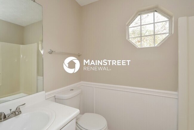 Building Photo - 3 Bedroom Pet-Friendly Home in Covington, GA with Main Street Renewal