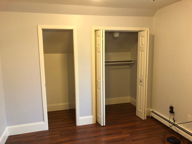 Building Photo - 1862 triton ct