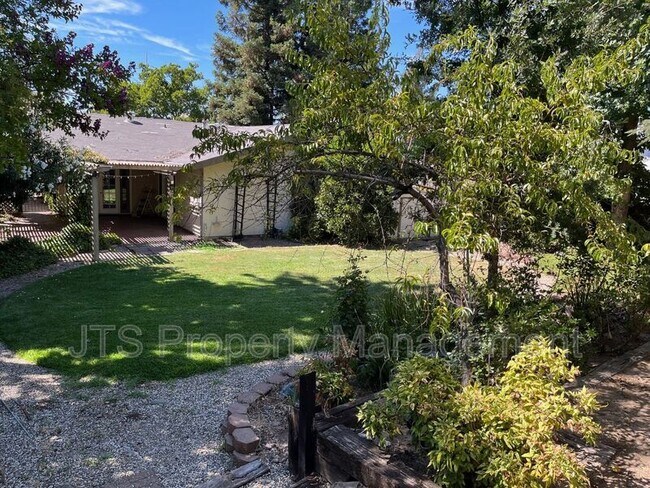 Building Photo - 6830 Mellodora Dr