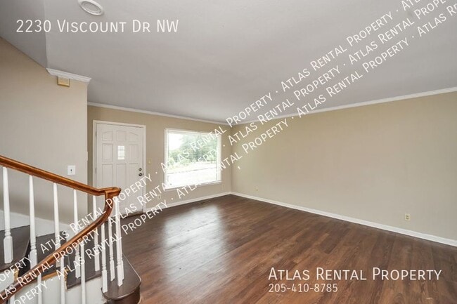 Building Photo - 2230 Viscount Dr NW