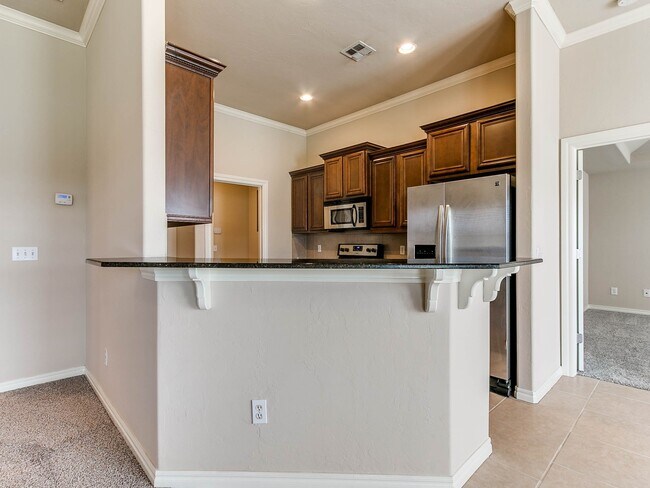 Building Photo - 2724 Busheywood Dr