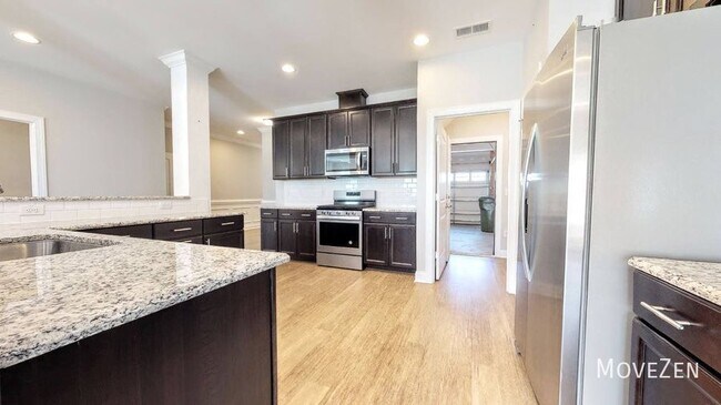 Building Photo - 541 Barneswyck Dr