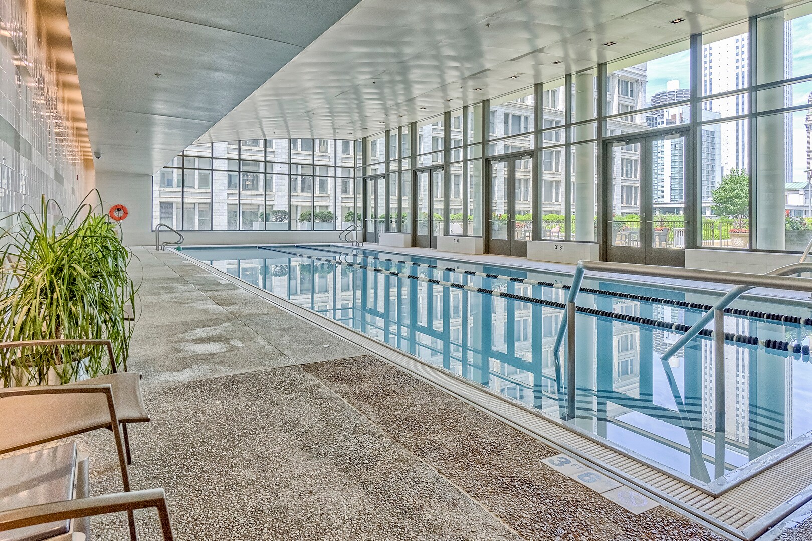 Building Photo - 130 N Garland Ct