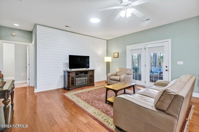 Building Photo - 816 Greystone Ct