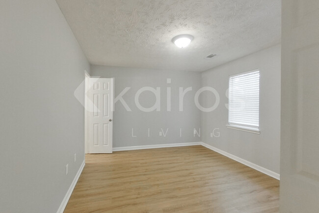 Building Photo - 401 Beaver Pointe Dr
