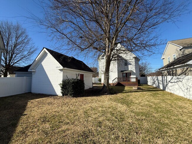 Building Photo - Well-maintained and spacious 3-bedroom Home "ASK ABOUT OUR ZERO DEPOSIT"