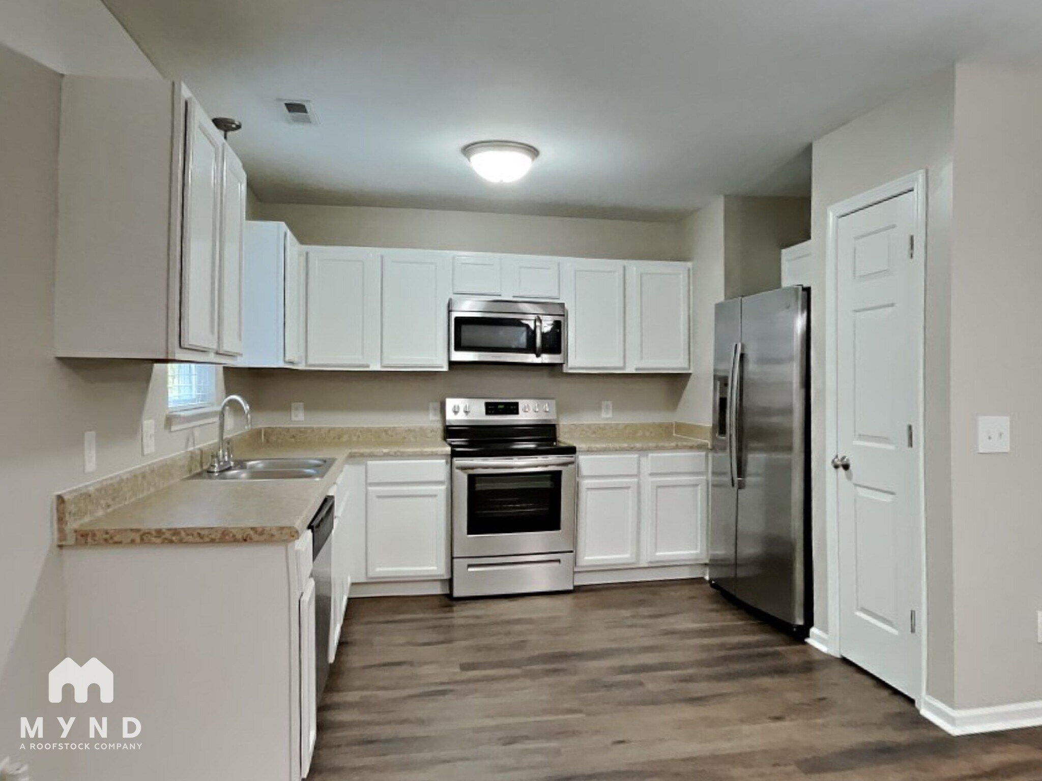 Building Photo - 466 Barewood Dr