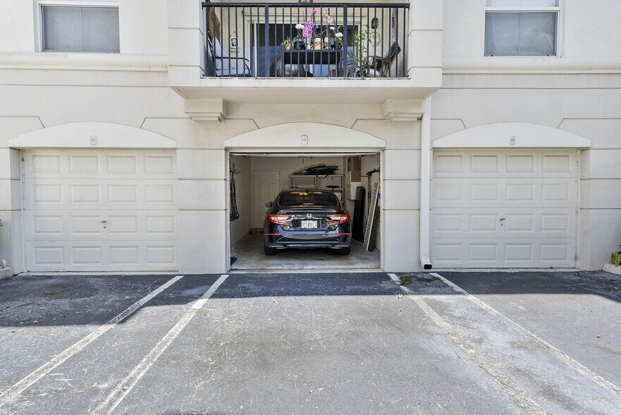 Building Photo - 2218 Tuscany Way