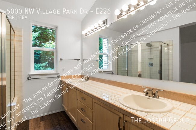 Building Photo - 5000 NW Village Park Dr