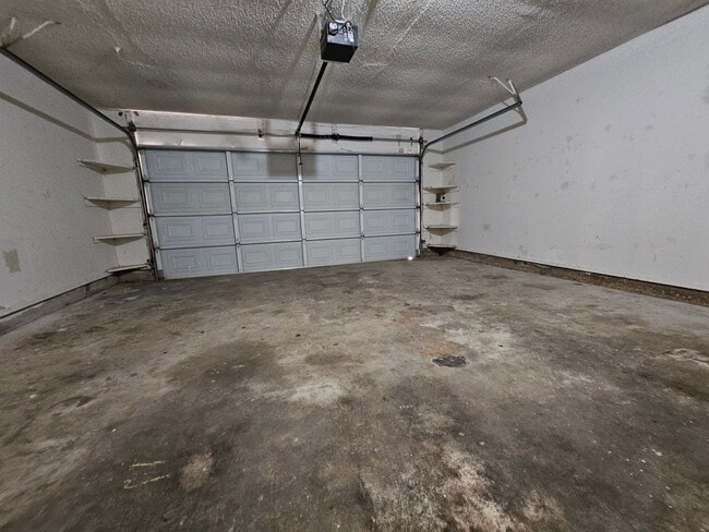 Building Photo - (3) Bed/(2) Bath SE Norman! Easy Access to I35.