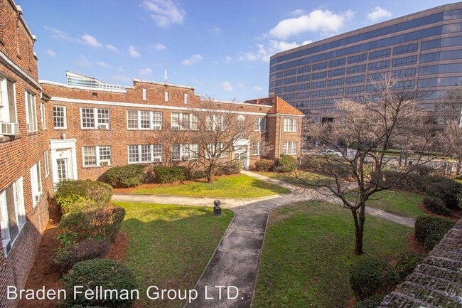 Building Photo - 1460 W Peachtree St NW