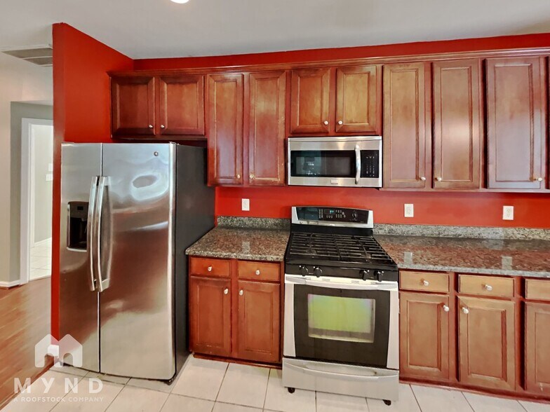 Building Photo - 15802 Herring Gull Way