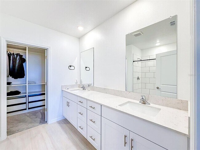 Building Photo - 12227 Radiant Gem Trl