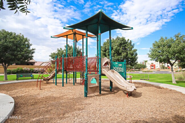 Building Photo - 1709 Grenadine Rd