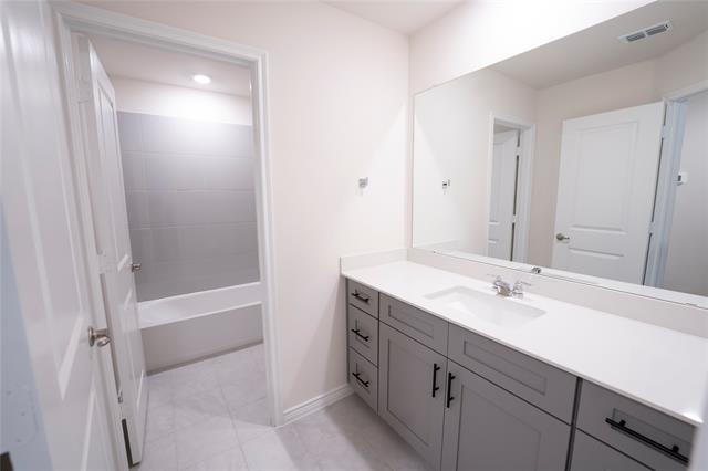 Building Photo - 1800 Bleriot Ct