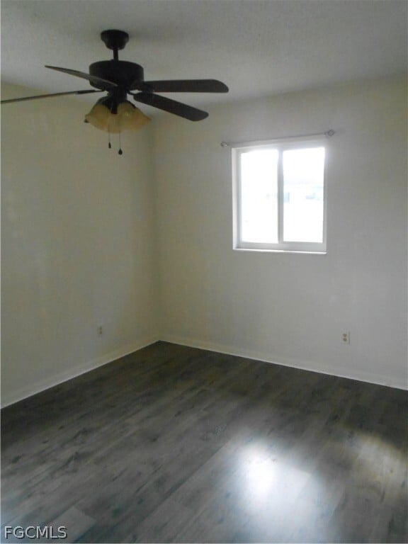 Building Photo - 1516 Lindale Cir