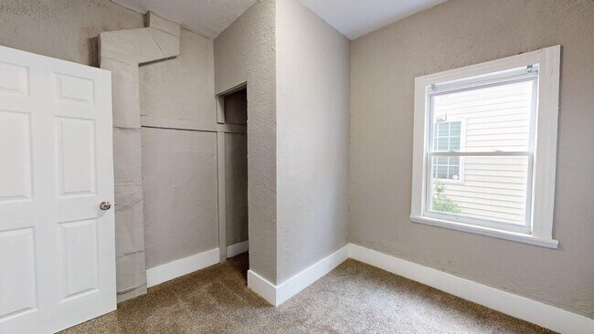 Building Photo - 6011 Pear Ave