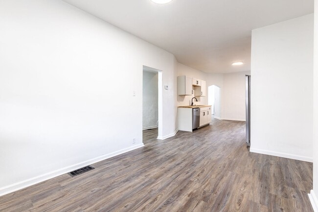 Building Photo - 95 Beltzhoover Ave