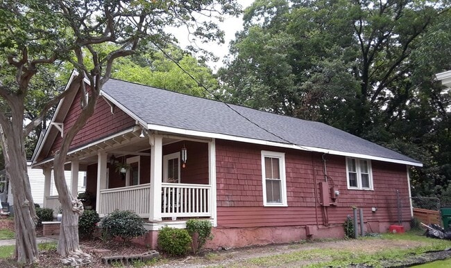 Building Photo - 1704 Harrill St