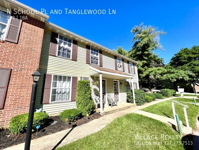 Building Photo - 343 N School Pl