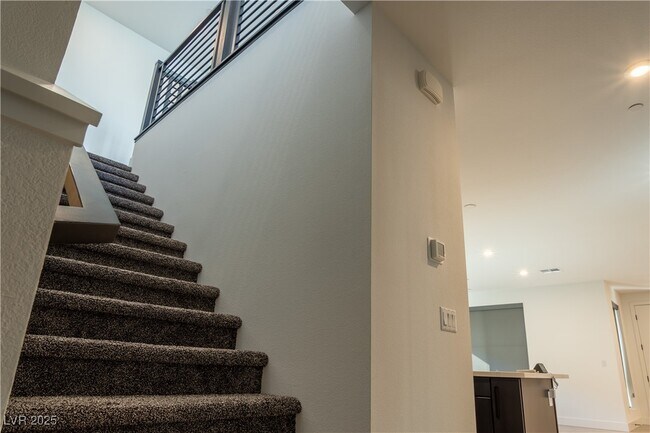 Building Photo - 3248 Waterstone Ave