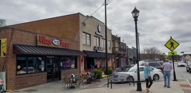 Building Photo - 2462 Lehaven Dr