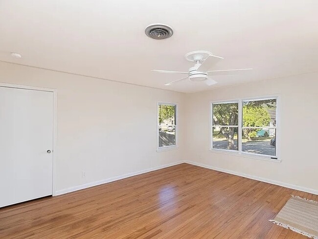 Building Photo - 4334 Randall Dr