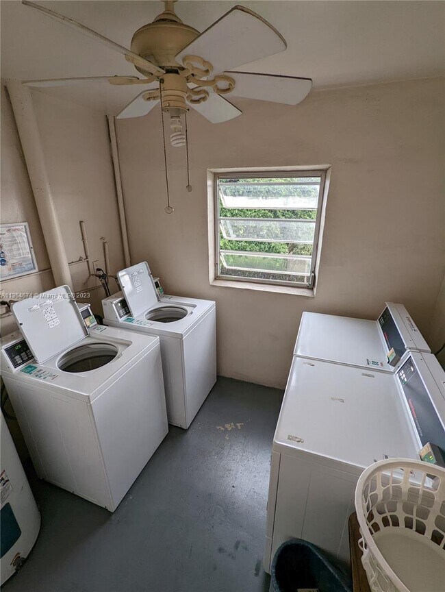 Building Photo - 2600 S Course Dr