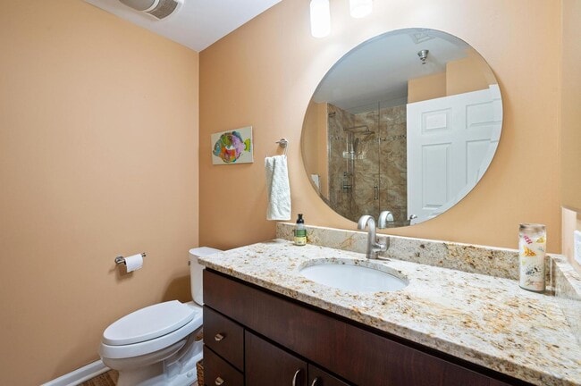 Building Photo - STUNNING 2BED/2BATH LARGE CORNER UNIT, GARAGE PARKING, HEAT, CABLE/INTERNET INCLUDED