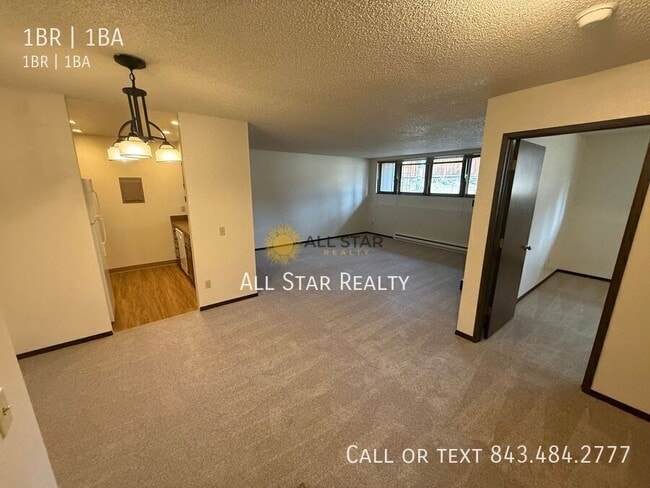 Building Photo - 2101 W 29th Ave