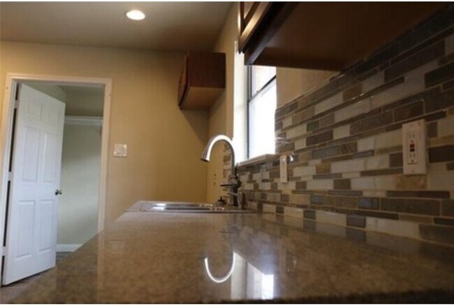 Building Photo - 13638 Pyramid Dr