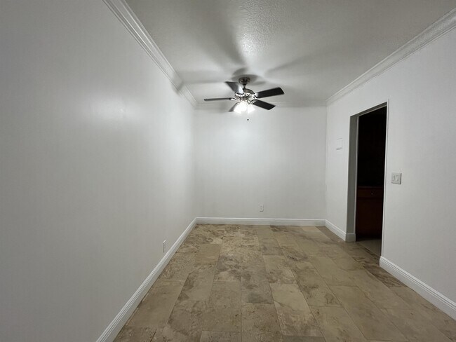 Building Photo - 1420 Atlantic Shores Blvd