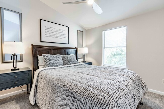 Building Photo - 1708 Ithaca Ln