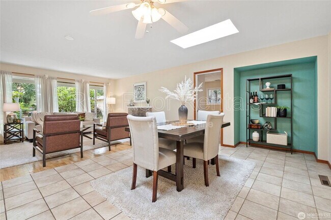 Building Photo - 11807 96th Ave SW