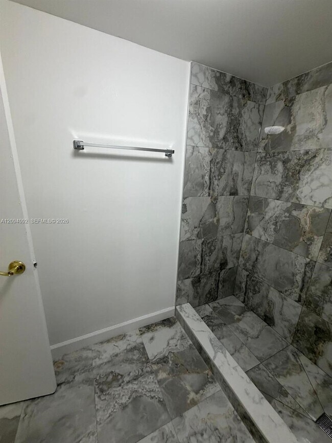 Building Photo - 7825 Fairview Dr