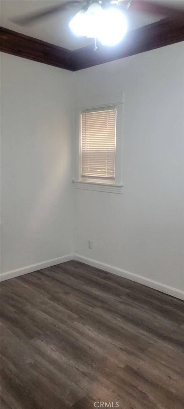 Building Photo - 836 W 40th Pl