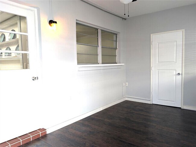 Building Photo - 5850 18th St N