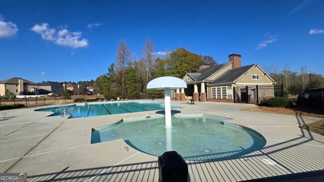 Building Photo - 13106 Vista Dr SE