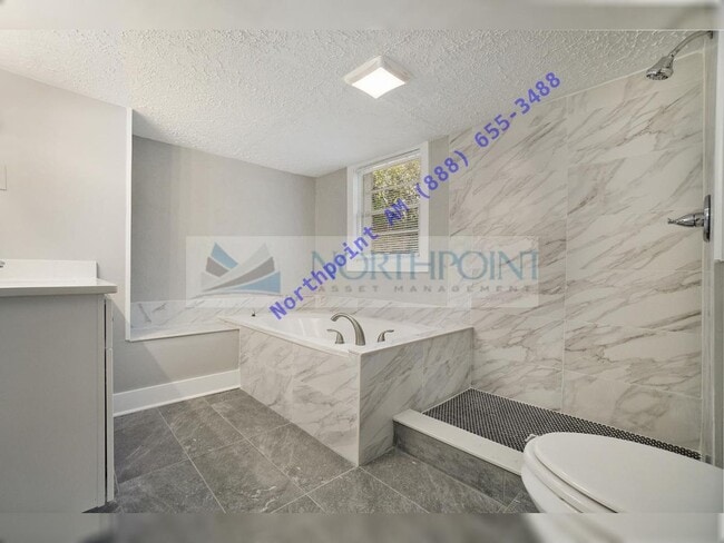 Building Photo - BR/2.5BA SFR with finished basement and back deck in NW Atlanta