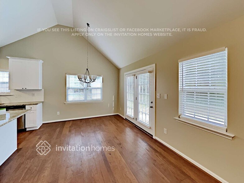 Building Photo - 311 Linsbury Ct