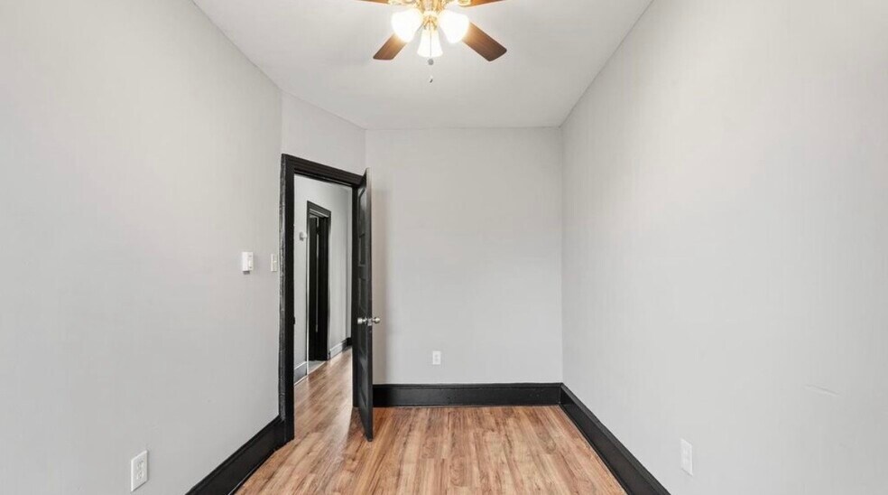 Building Photo - 3239 N 26th St