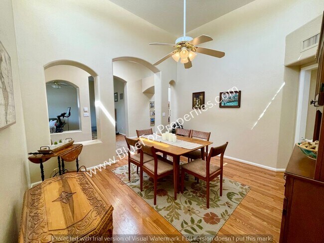 Building Photo - 5449 N Cres Ridge Dr