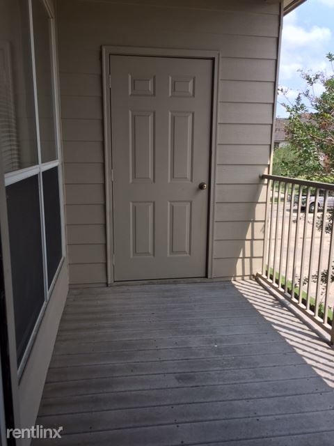 Building Photo - 3 br, 2 bath Condo - 5155 Etta St 2F Unit 2F