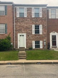 Building Photo - 1046 Agate Dr