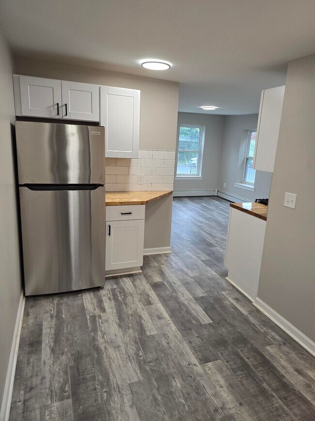 Building Photo - ? Modern Comfort: 3-Bedroom Living in Hartford’s Friendliest Area ?