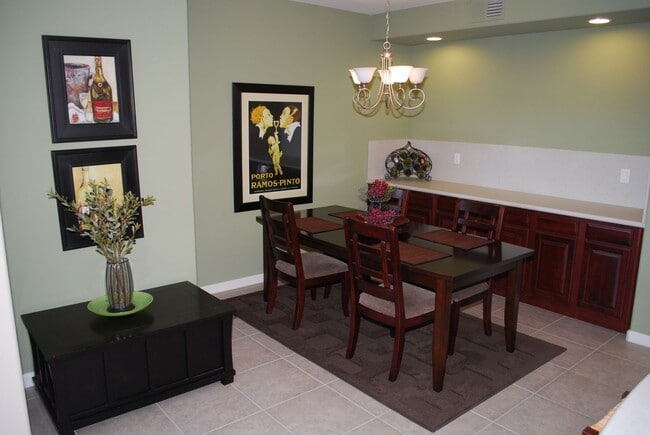 Building Photo - 6581 Hearthstone Cir
