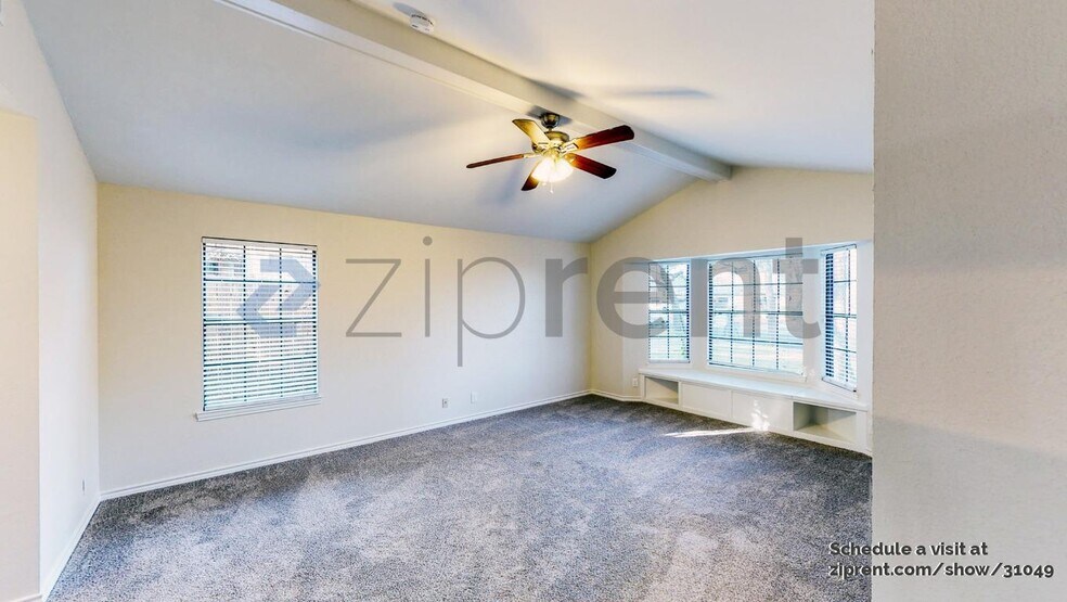 Building Photo - 2120 Wychwood Dr