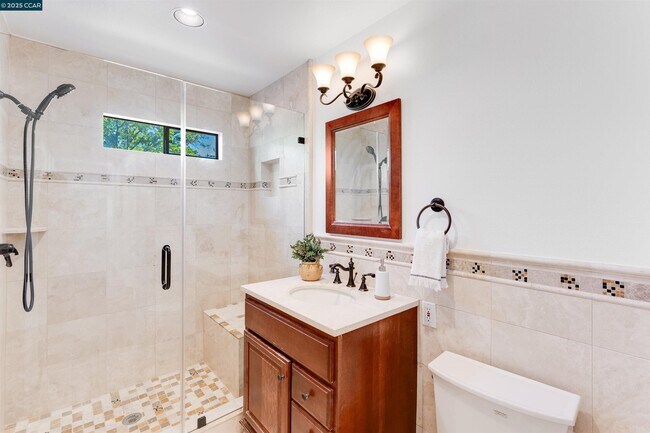 Building Photo - 2424 San Miguel Dr